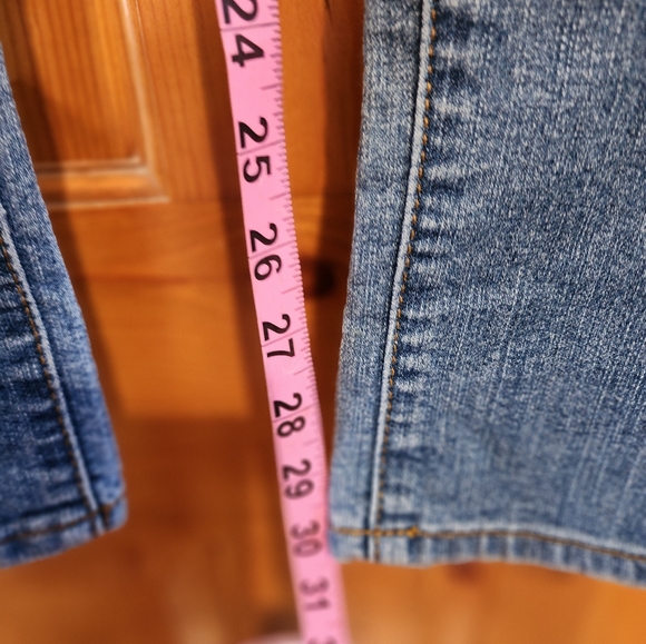 Izzi Embroidered Heart Jeans, Size 11 - Picture 8 of 10